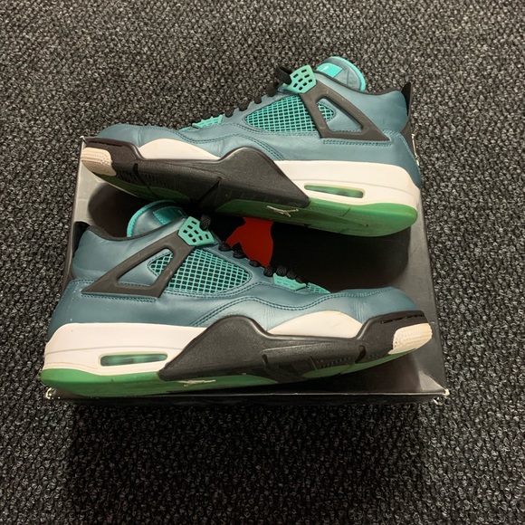 Air Jordan 4 Retro 30th Teal/Black Sneakers 12US - Picture 4 of 9